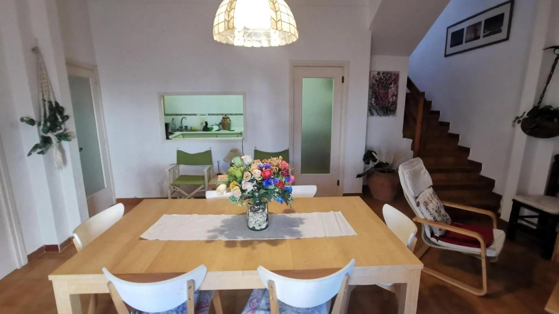 Hébergement de vacances Casa Espaciosa De 10 Pers. Con Terraza, Cerca De La Playa Y Area De Entretenimiento En Llanca - Es-89-138
