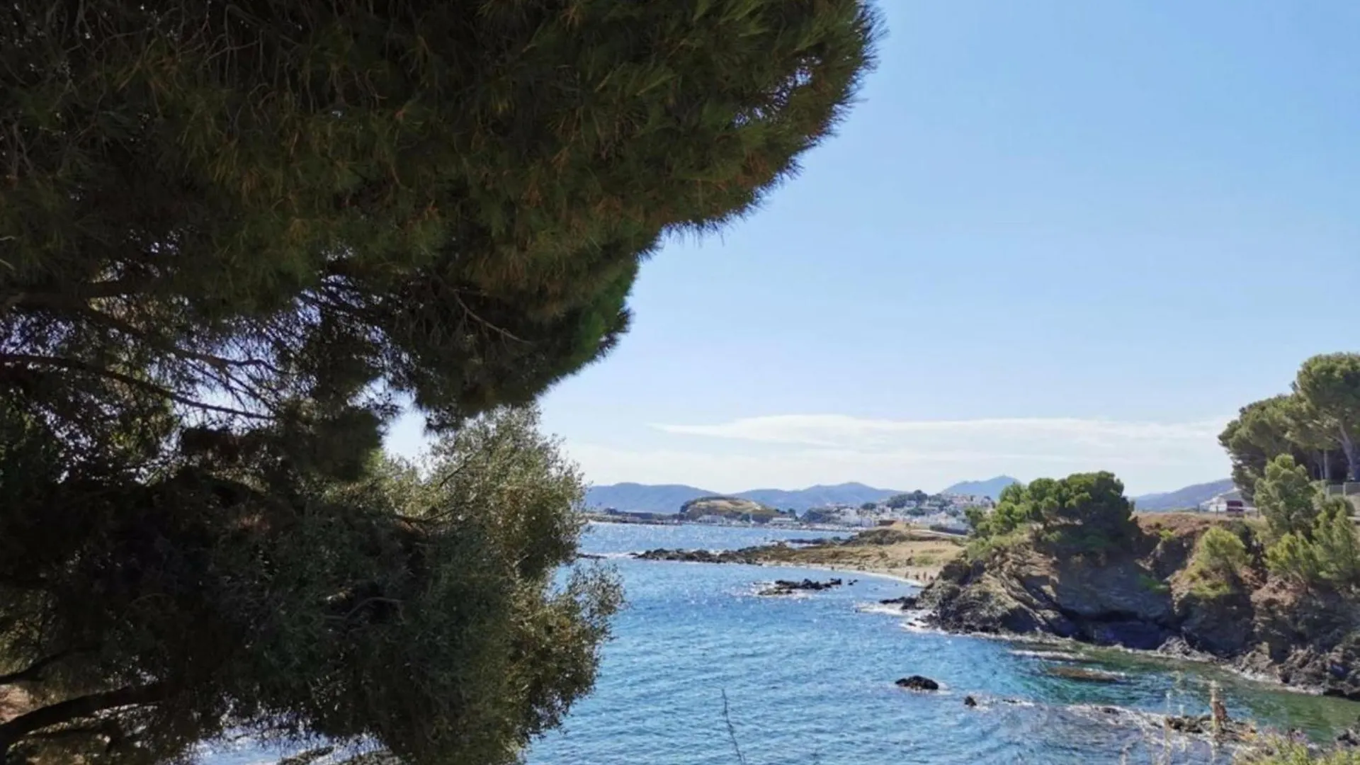 Casa Espaciosa De 10 Pers. Con Terraza, Cerca De La Playa Y Area De Entretenimiento En Llanca - Es-89-138 Espagne